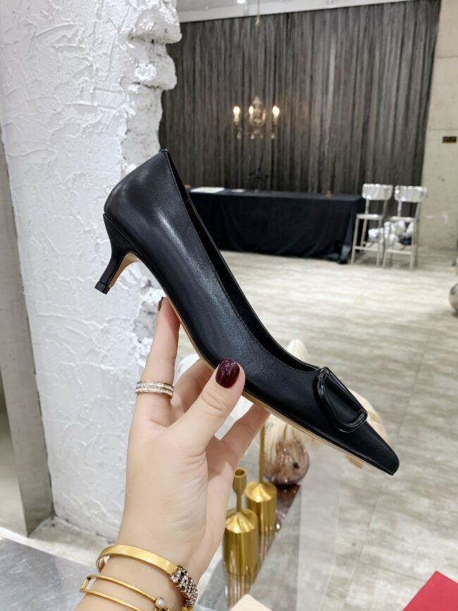 Valentin's Slave Heels Fashion Shoe Collection Garavani VLogo Signature Collection - Image 9