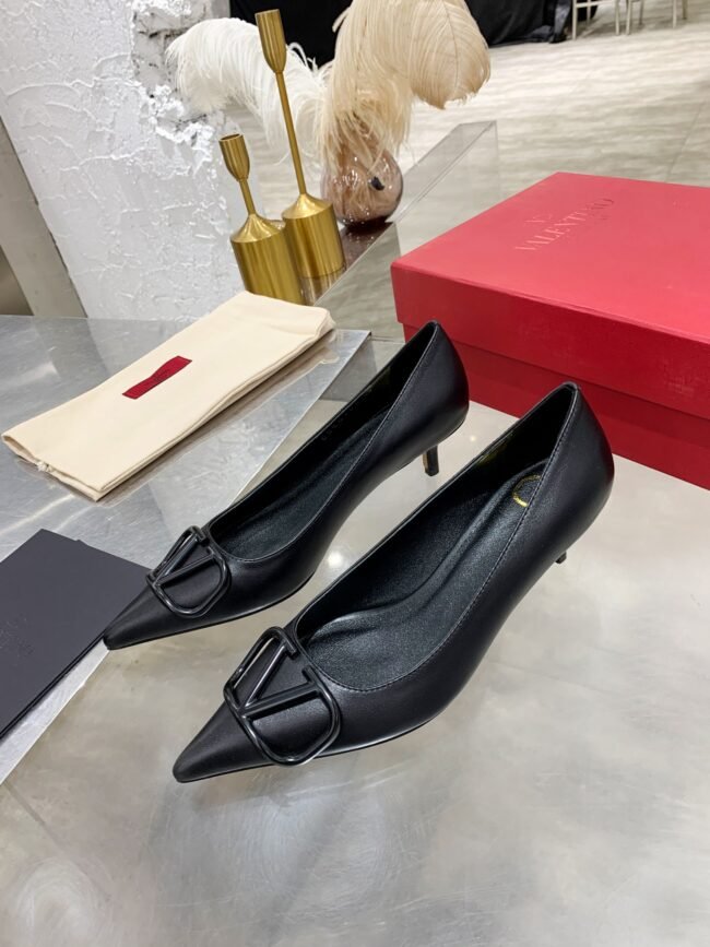 Valentin's Slave Heels Fashion Shoe Collection Garavani VLogo Signature Collection - Image 7